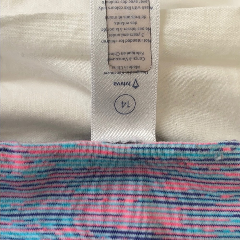 2 Ivivva pants - Picture 2 of 3